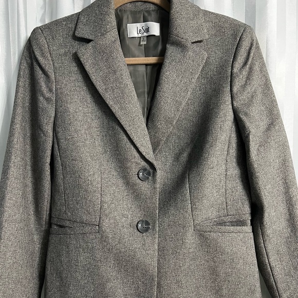 Tahari ASL Grey Herringbone Pant Suit - Picture 1 of 5